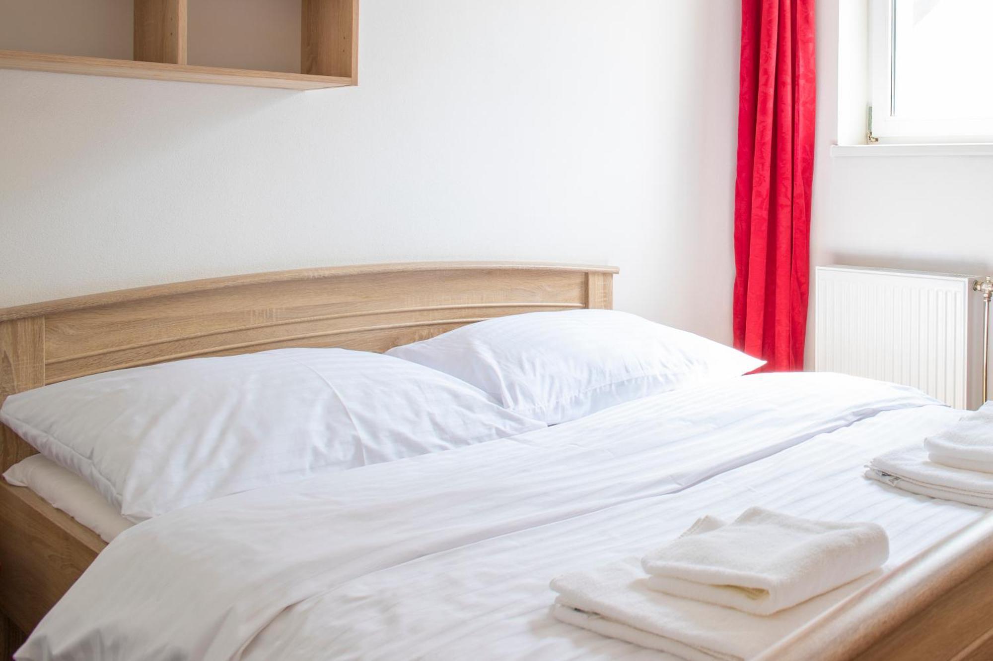 Amenity Apartmany แปร์นา ภายนอก รูปภาพ