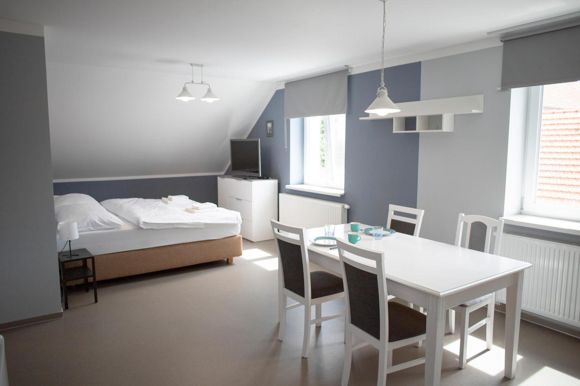 Amenity Apartmany แปร์นา ภายนอก รูปภาพ