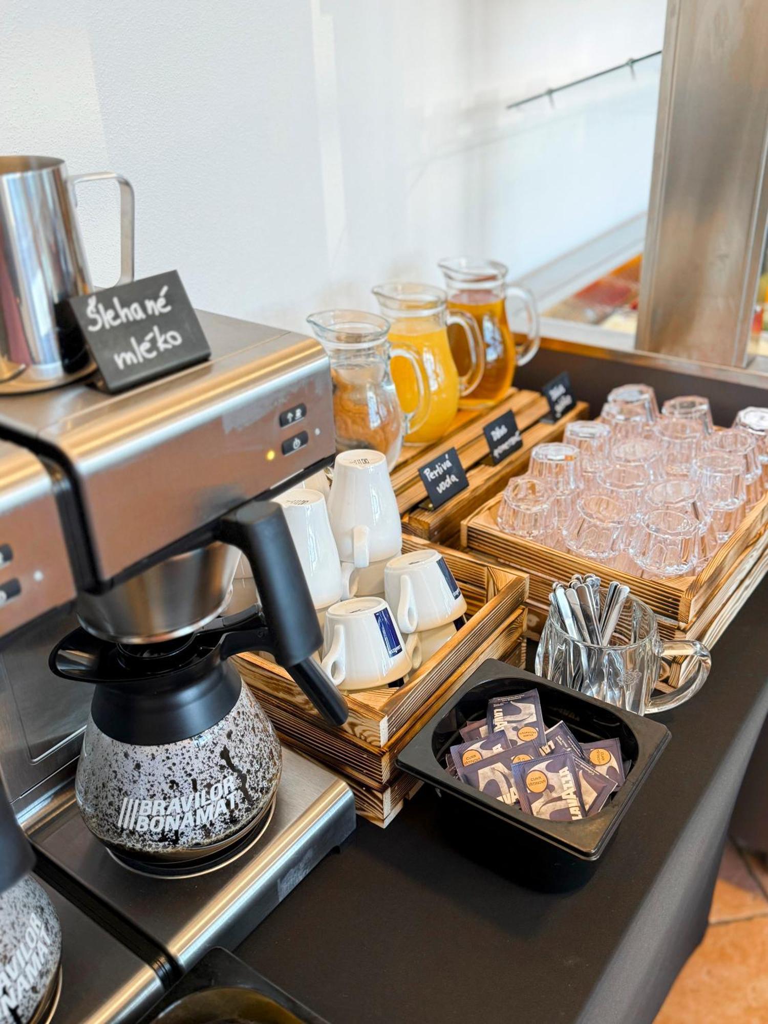Amenity Apartmany แปร์นา ภายนอก รูปภาพ