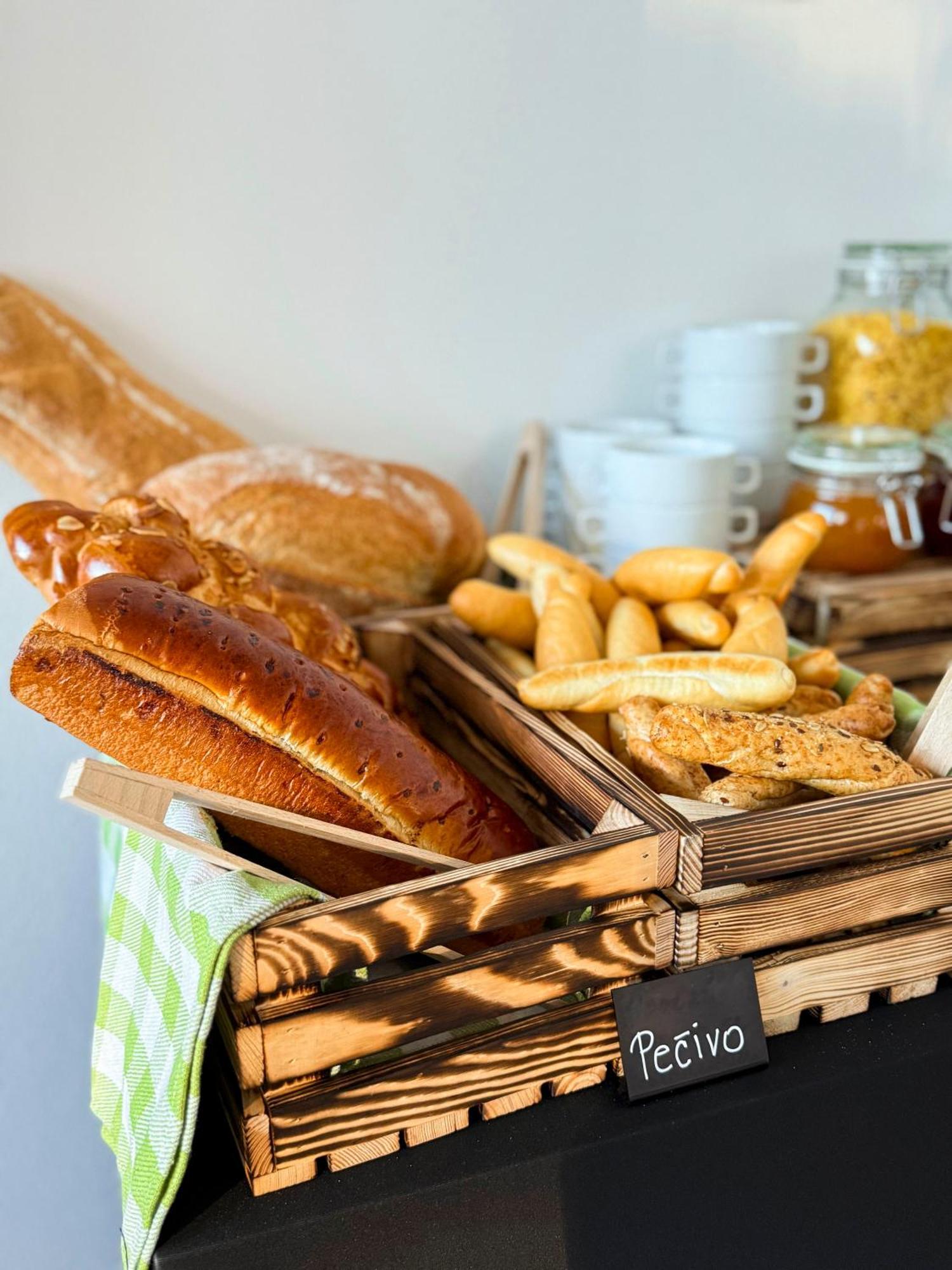 Amenity Apartmany แปร์นา ภายนอก รูปภาพ