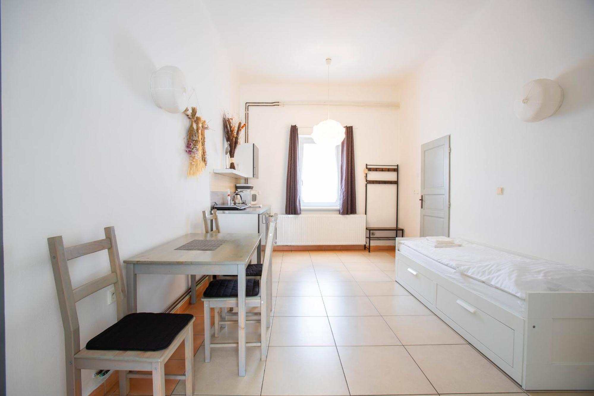 Amenity Apartmany แปร์นา ภายนอก รูปภาพ