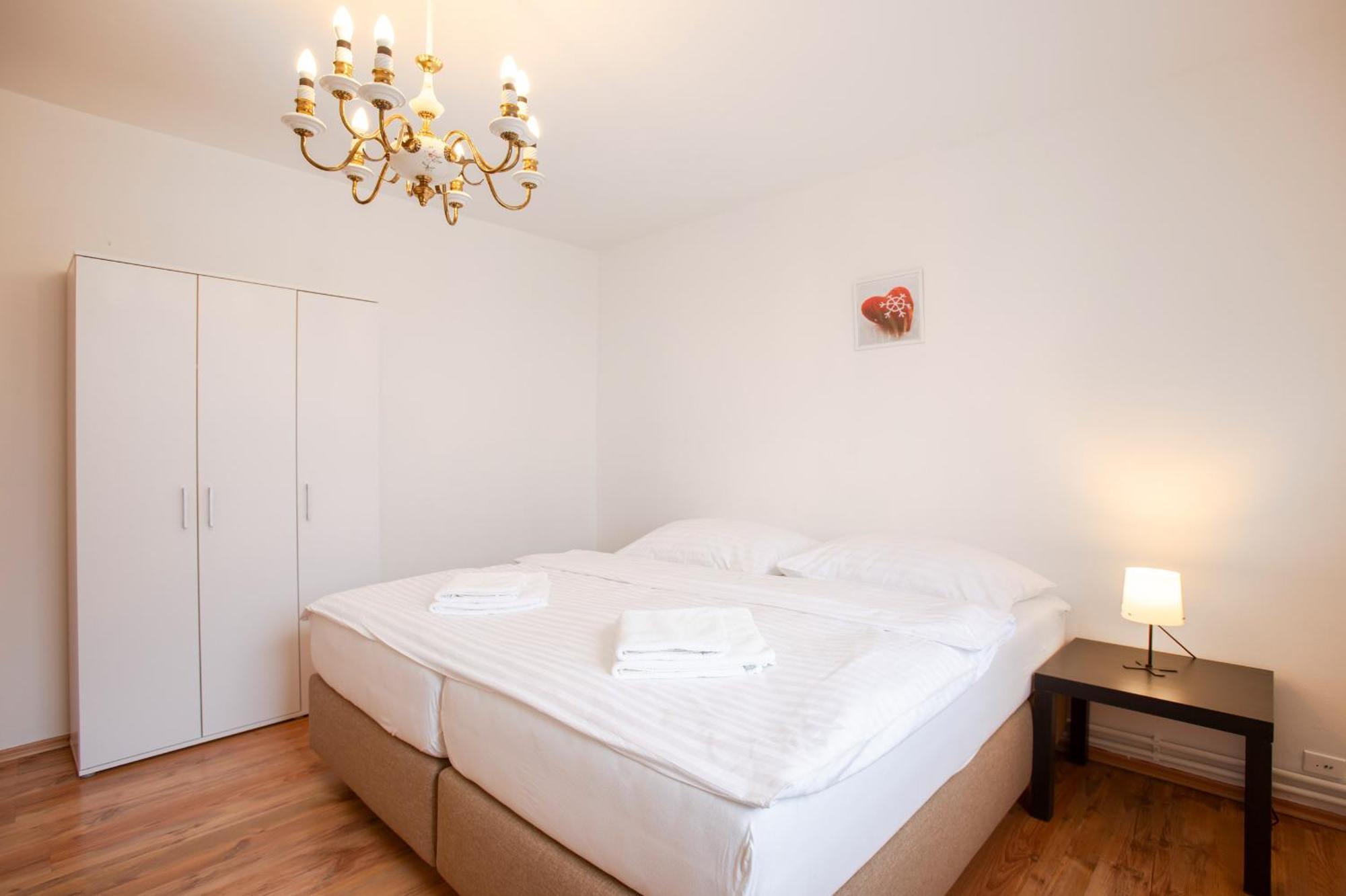 Amenity Apartmany แปร์นา ภายนอก รูปภาพ